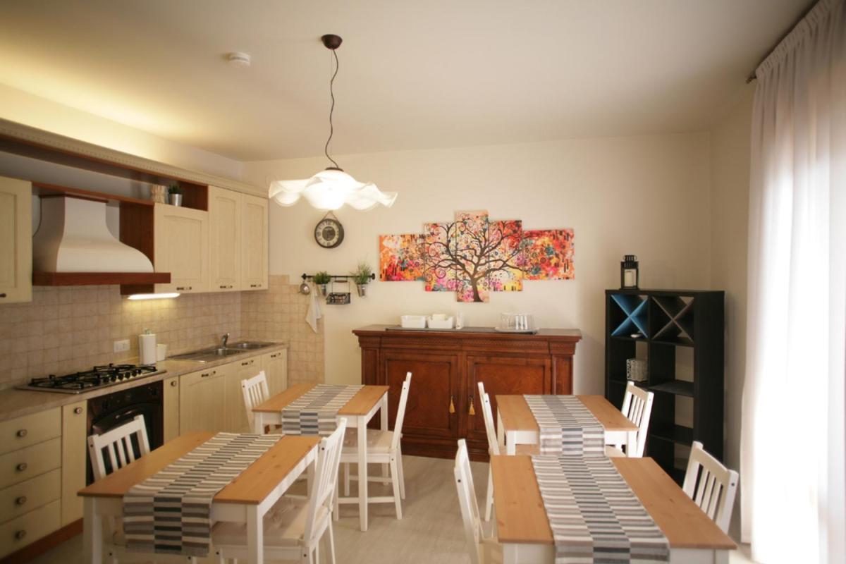 Melograno Rooms B&B Brogliano Luaran gambar